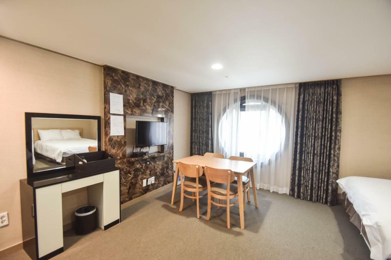 Dream Jeju Hotel Согвипхо Экстерьер фото